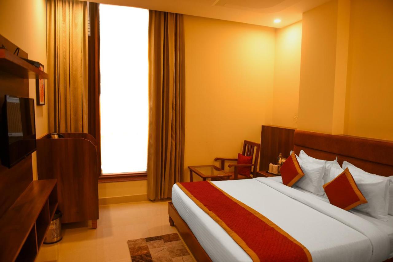 The Abhyudyam Ganga Hotel Haridwar Exterior photo