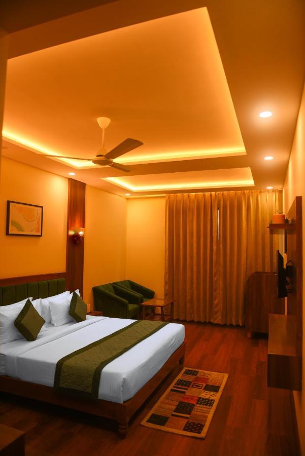 The Abhyudyam Ganga Hotel Haridwar Exterior photo