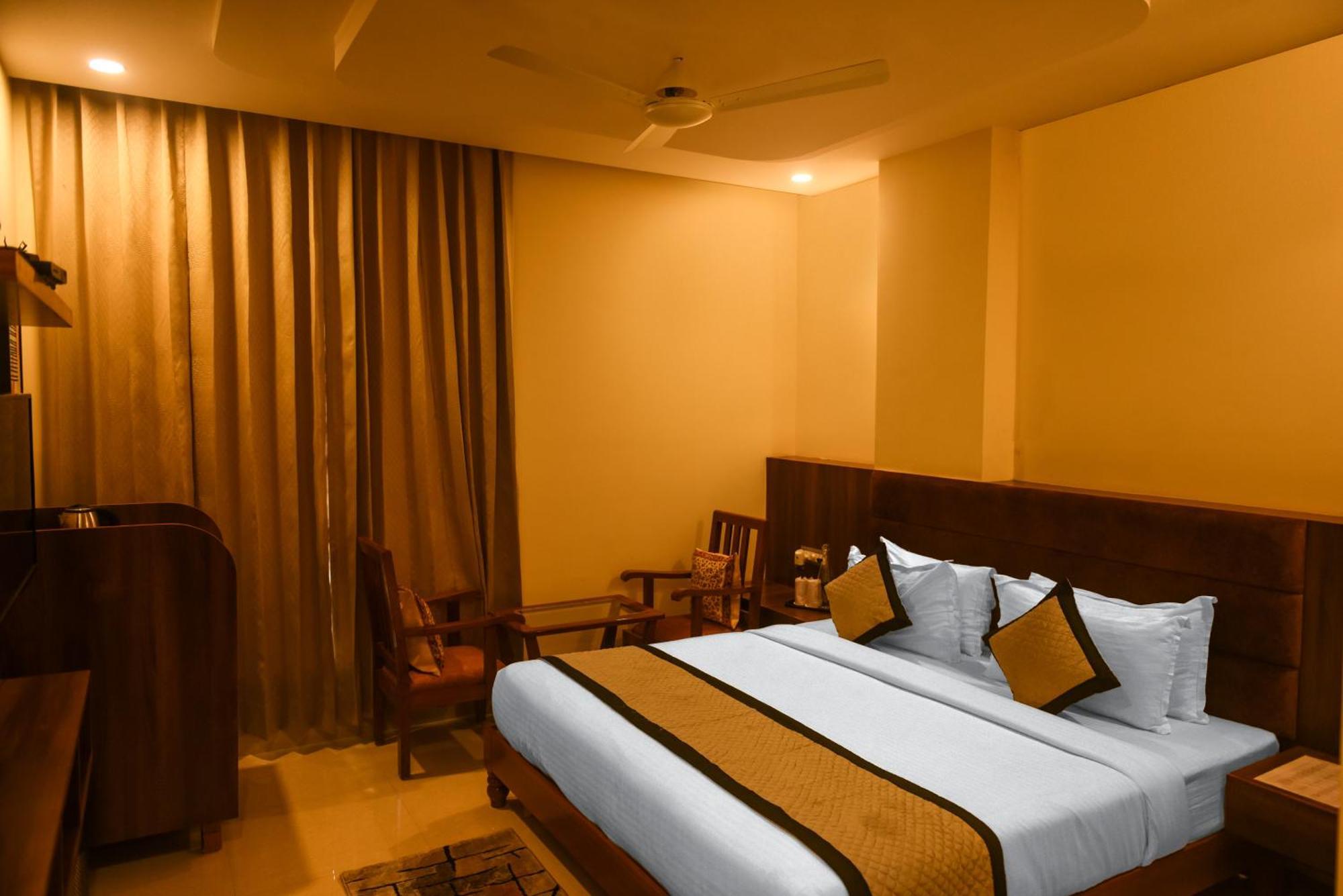 The Abhyudyam Ganga Hotel Haridwar Exterior photo