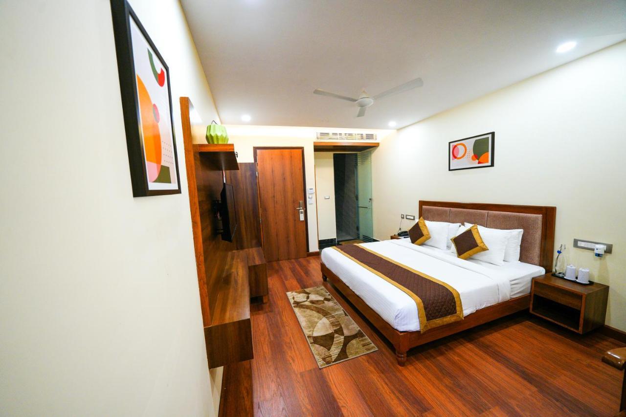 The Abhyudyam Ganga Hotel Haridwar Exterior photo