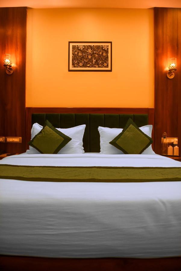 The Abhyudyam Ganga Hotel Haridwar Exterior photo