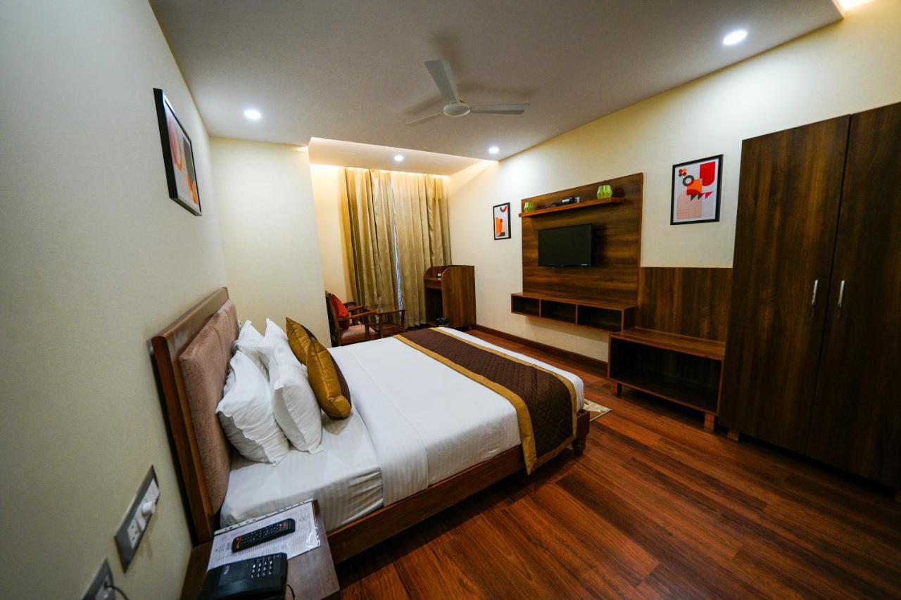 The Abhyudyam Ganga Hotel Haridwar Exterior photo
