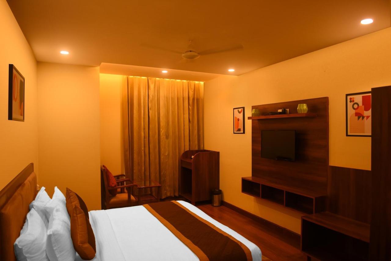 The Abhyudyam Ganga Hotel Haridwar Exterior photo