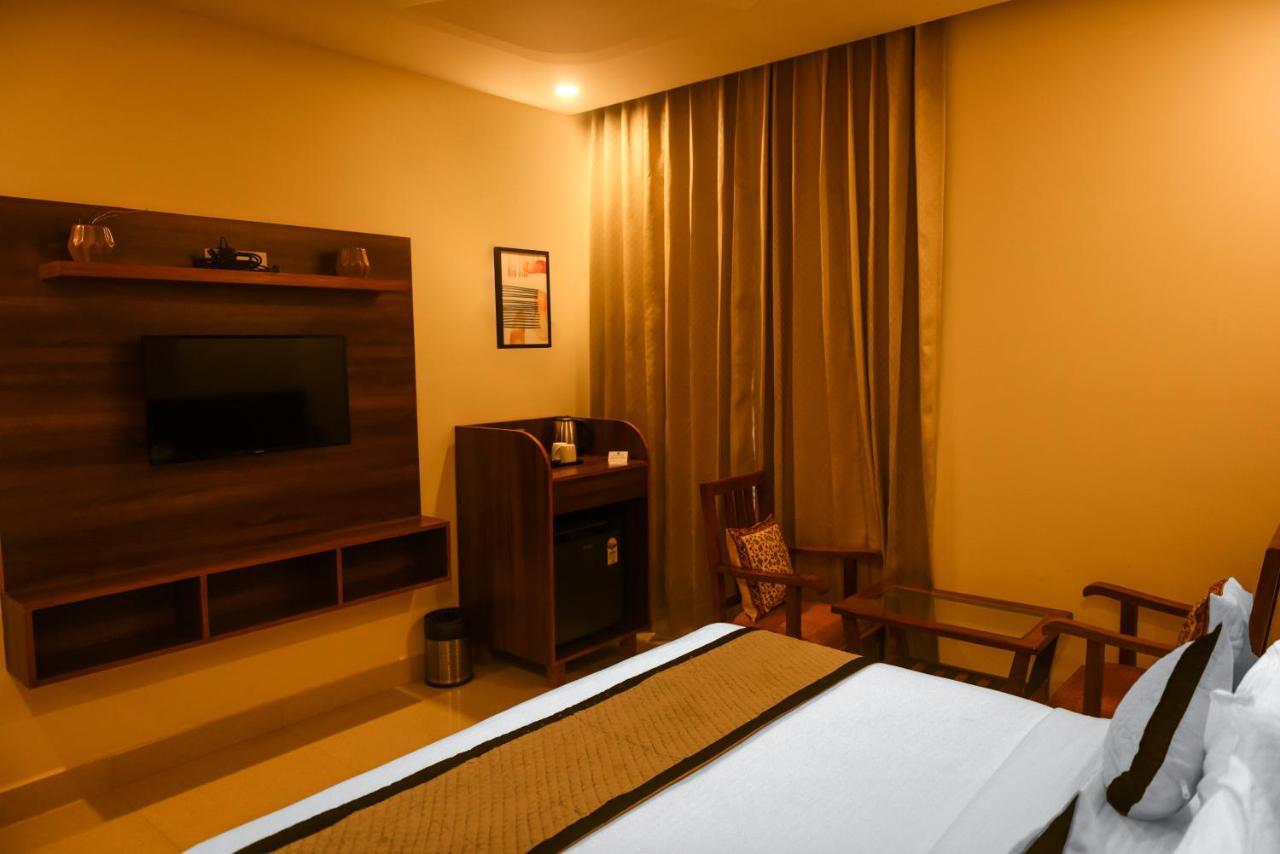 The Abhyudyam Ganga Hotel Haridwar Exterior photo